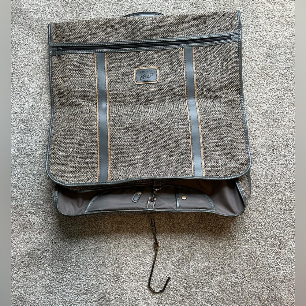 Vintage Windsor by Verdi Tweed Garment Bag